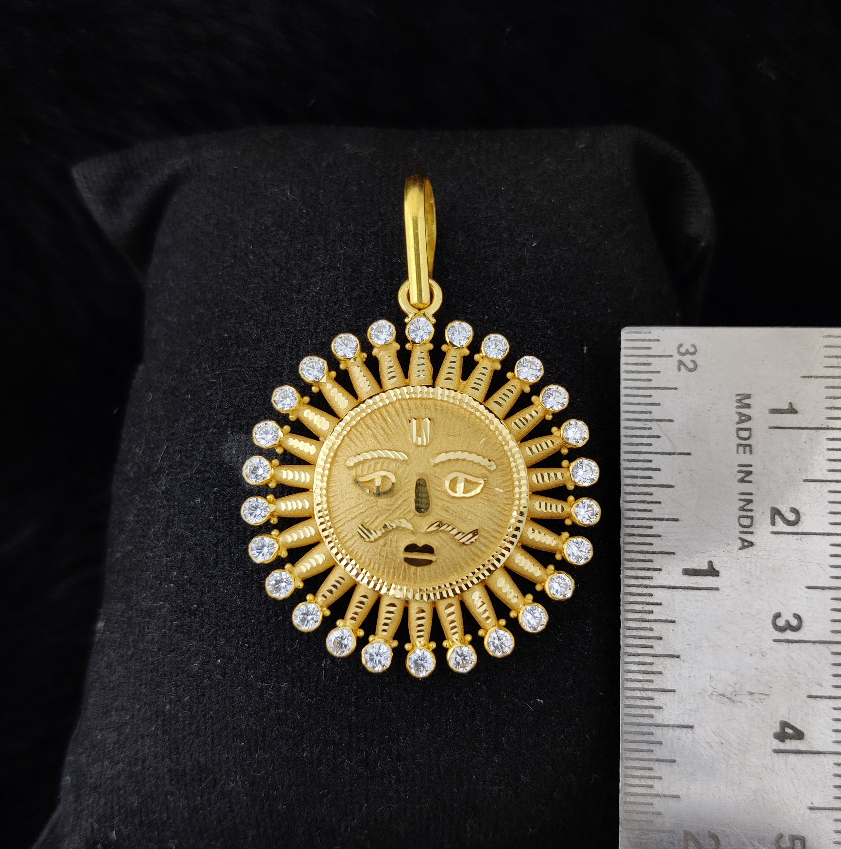 916 Gold Surya Pendant