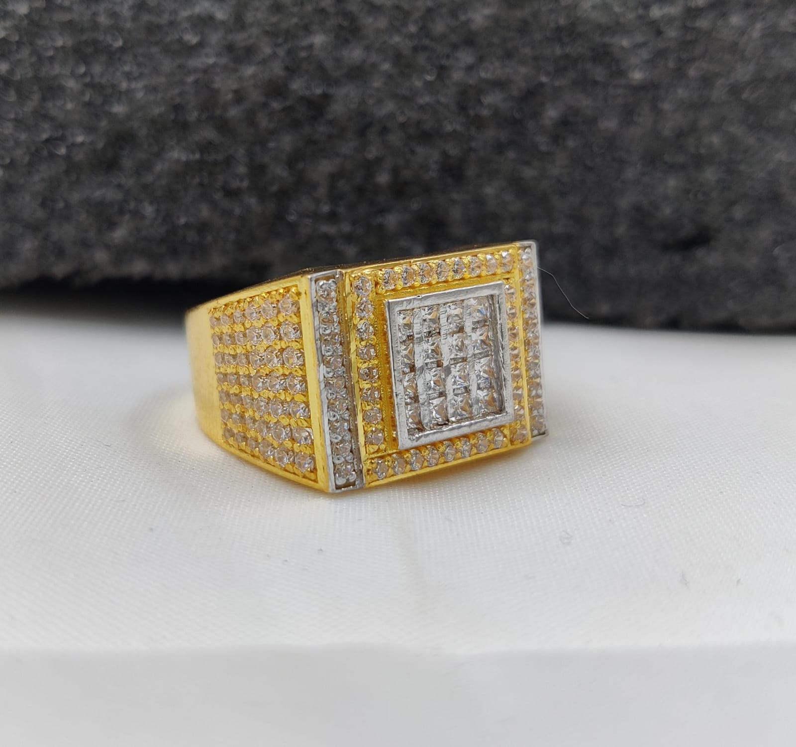 916 Gold Singal Stone Ring