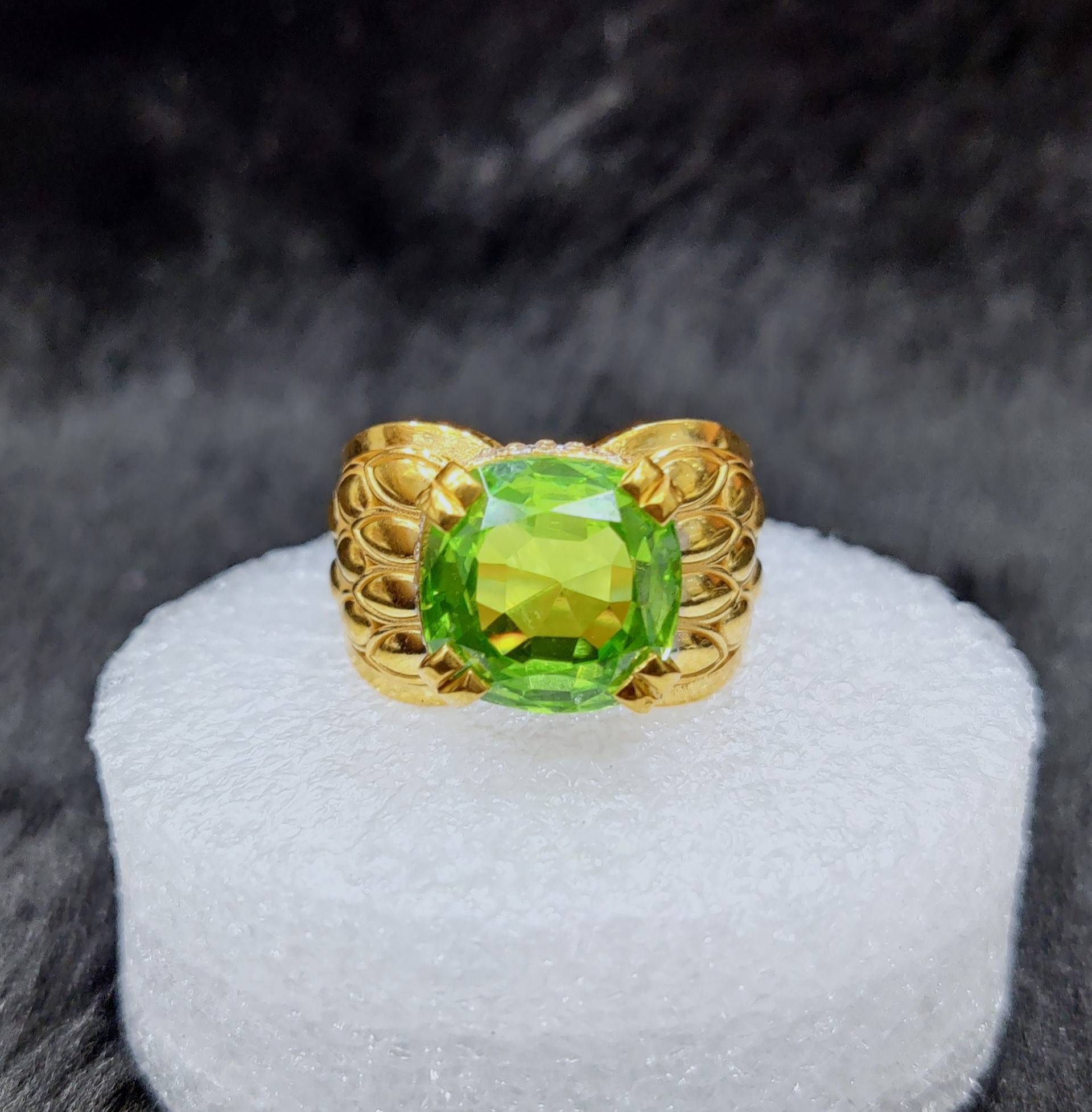 916 Gold Singal Stone Ring