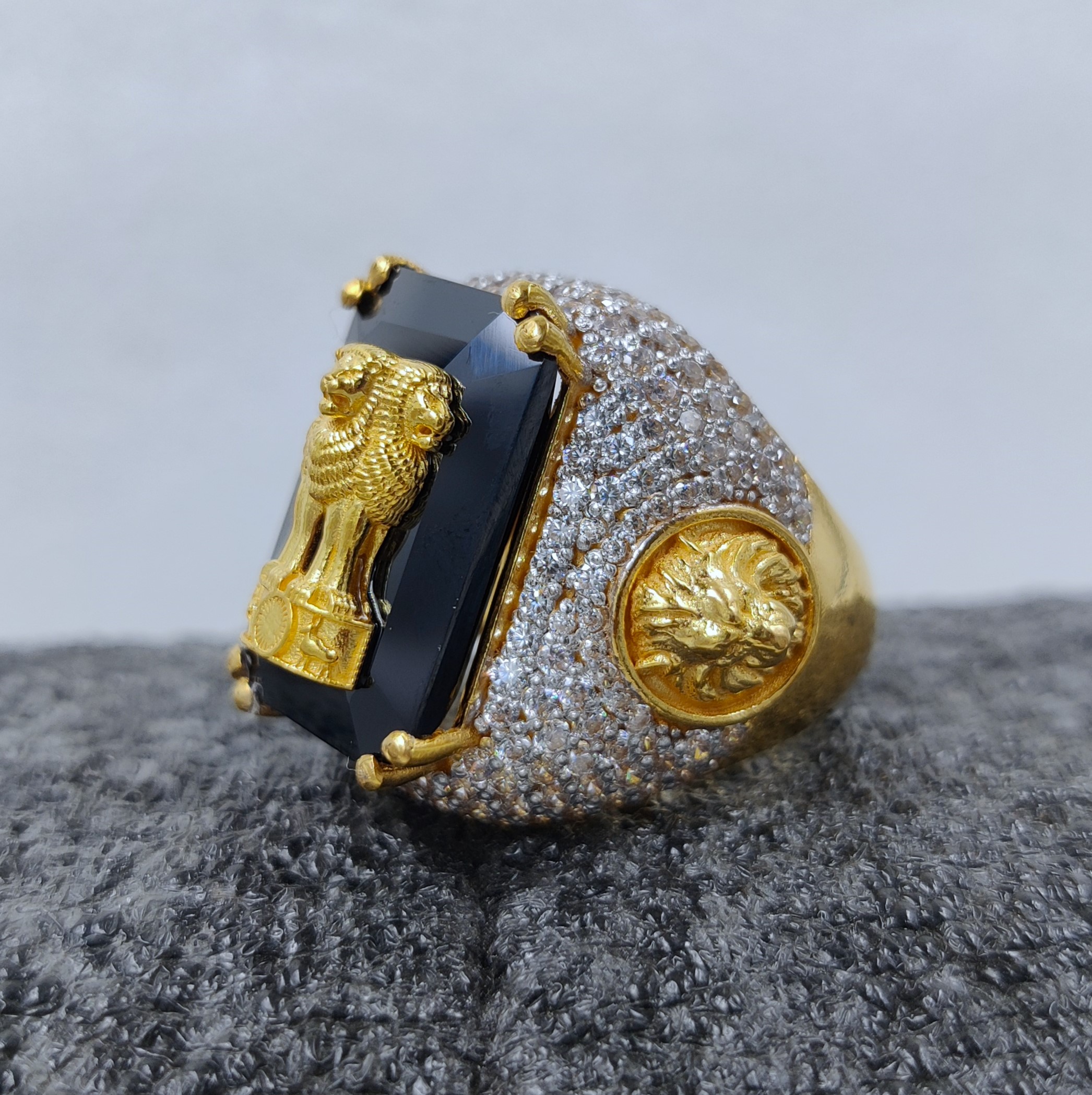 916 Gold Fancy Singal Stone Ring