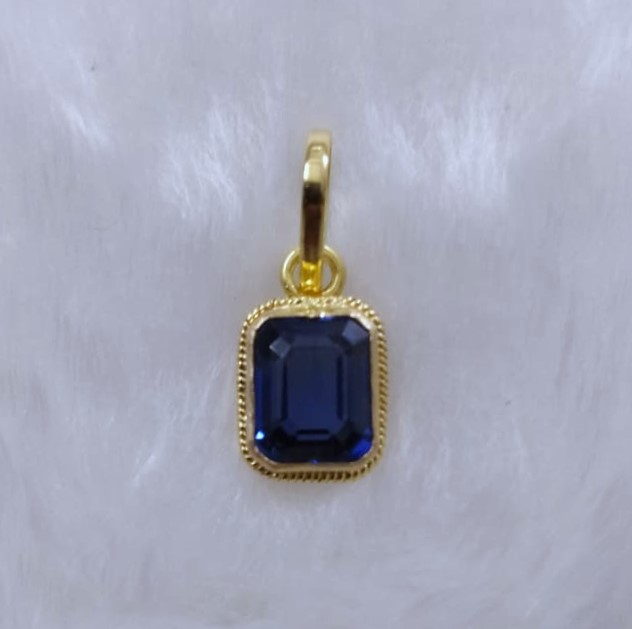 916 Gold Hand Made Singal Stone Pendant