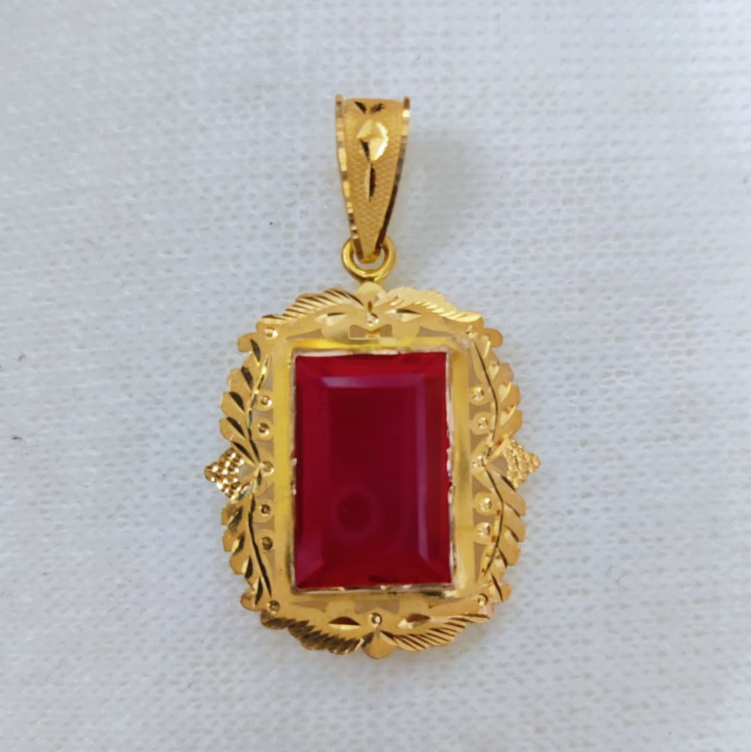 916 Gold Hand Made Singal Stone Pendant
